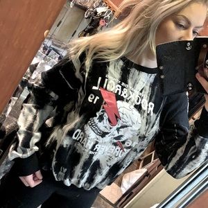 Bleached Rock/Skull Pullover